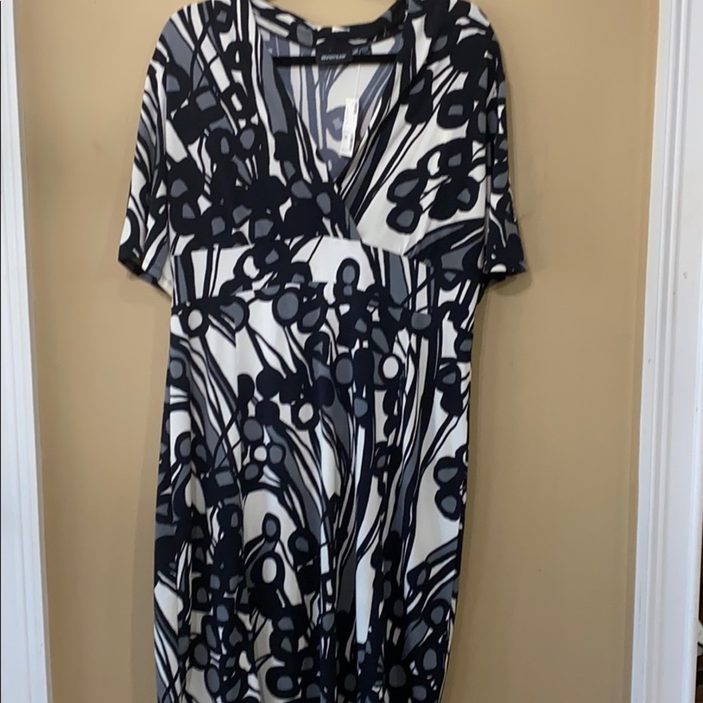 Empire waistline black, gray and white print dress